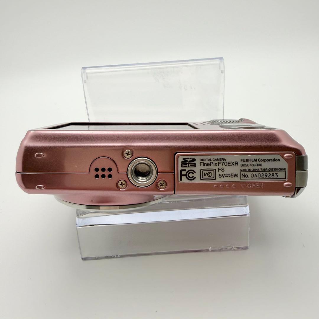 【付属品あり】FUJIFILM FinePix F70EXR ピンク　美品