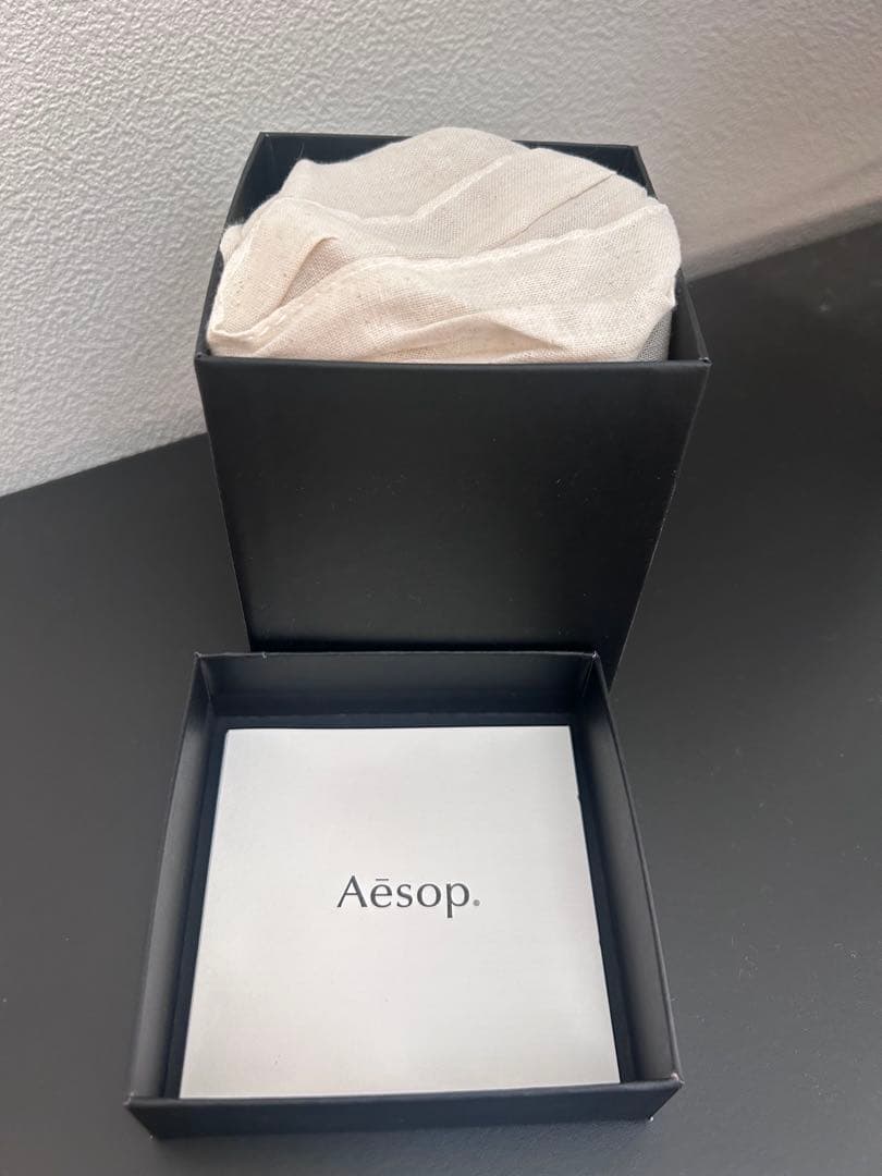 Aesop アグラオニケ アロマティック キャンドル
