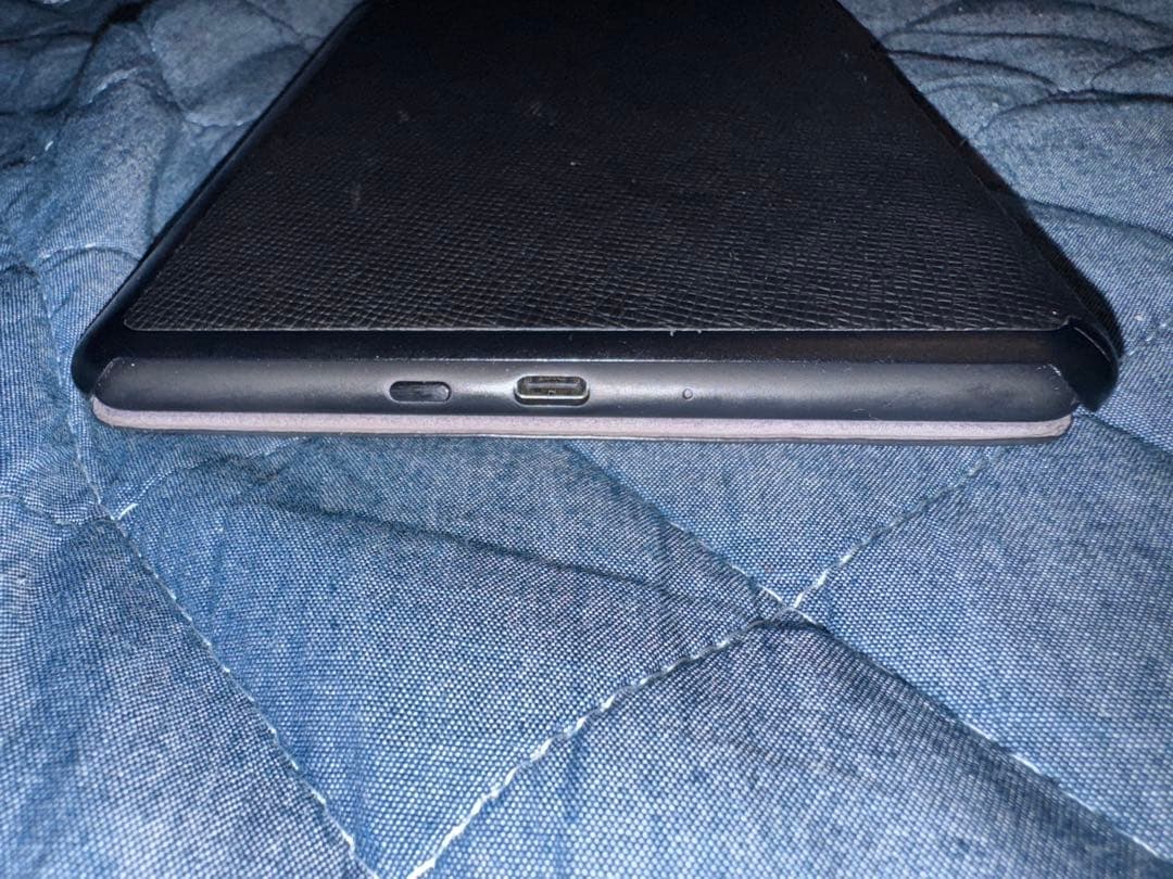 Kindle Paperwhite 第11世代 広告なし カバー付き 本体のみ