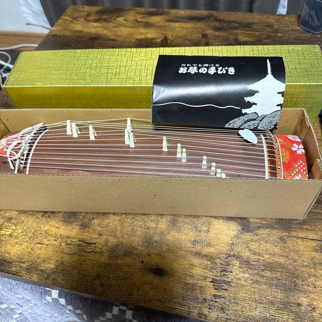 だれでも弾ける　お琴の手びき　ミニ琴