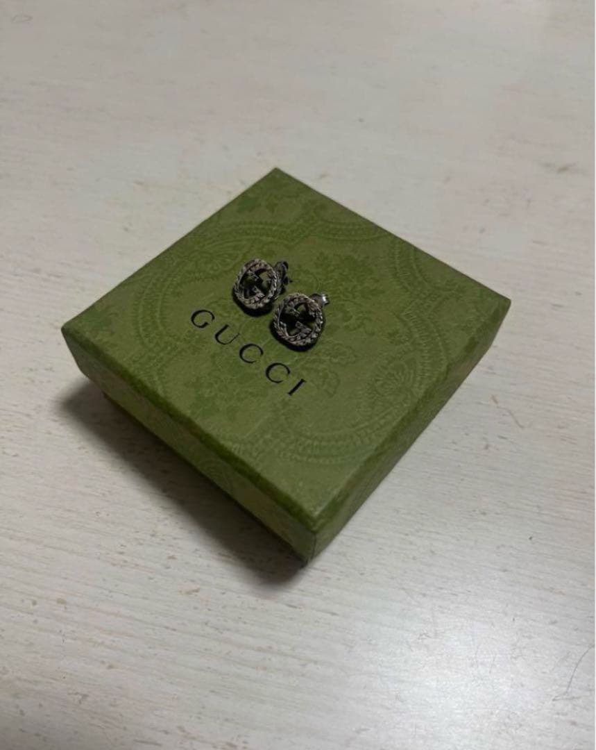 両耳 GUCCI ピアス シルバー グッチサークルトップ正規品