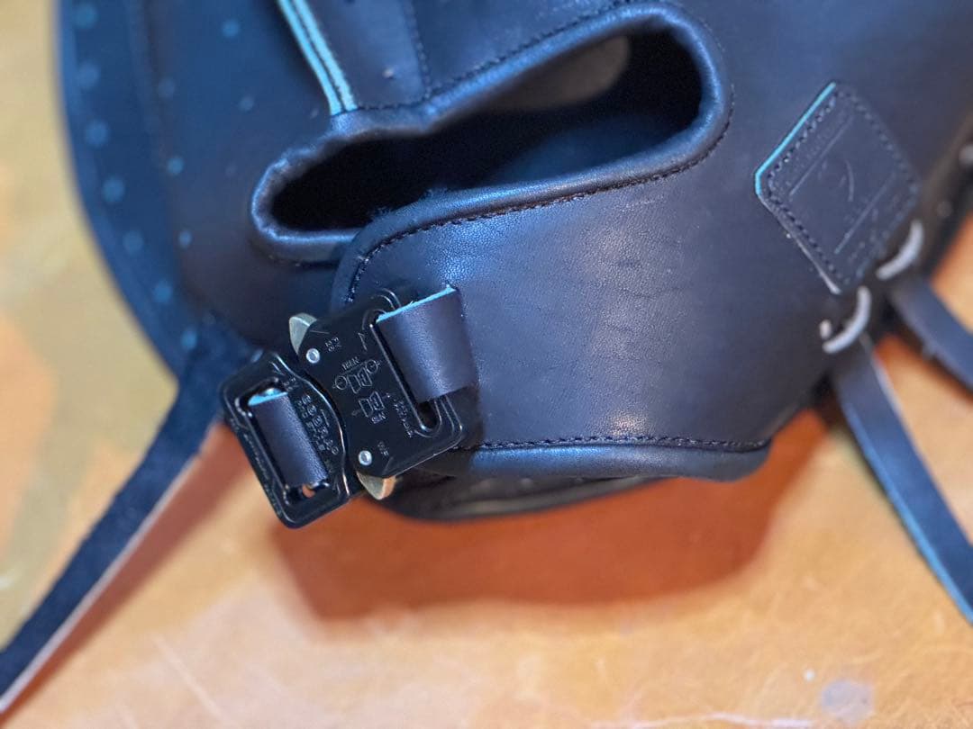 キャッチャーミット硬式軟式野球対応オールブラックモデル