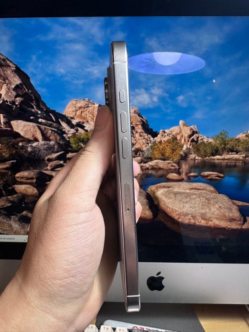 Apple iPhone 16 pro max シルバー 本体　(商品ジャック)