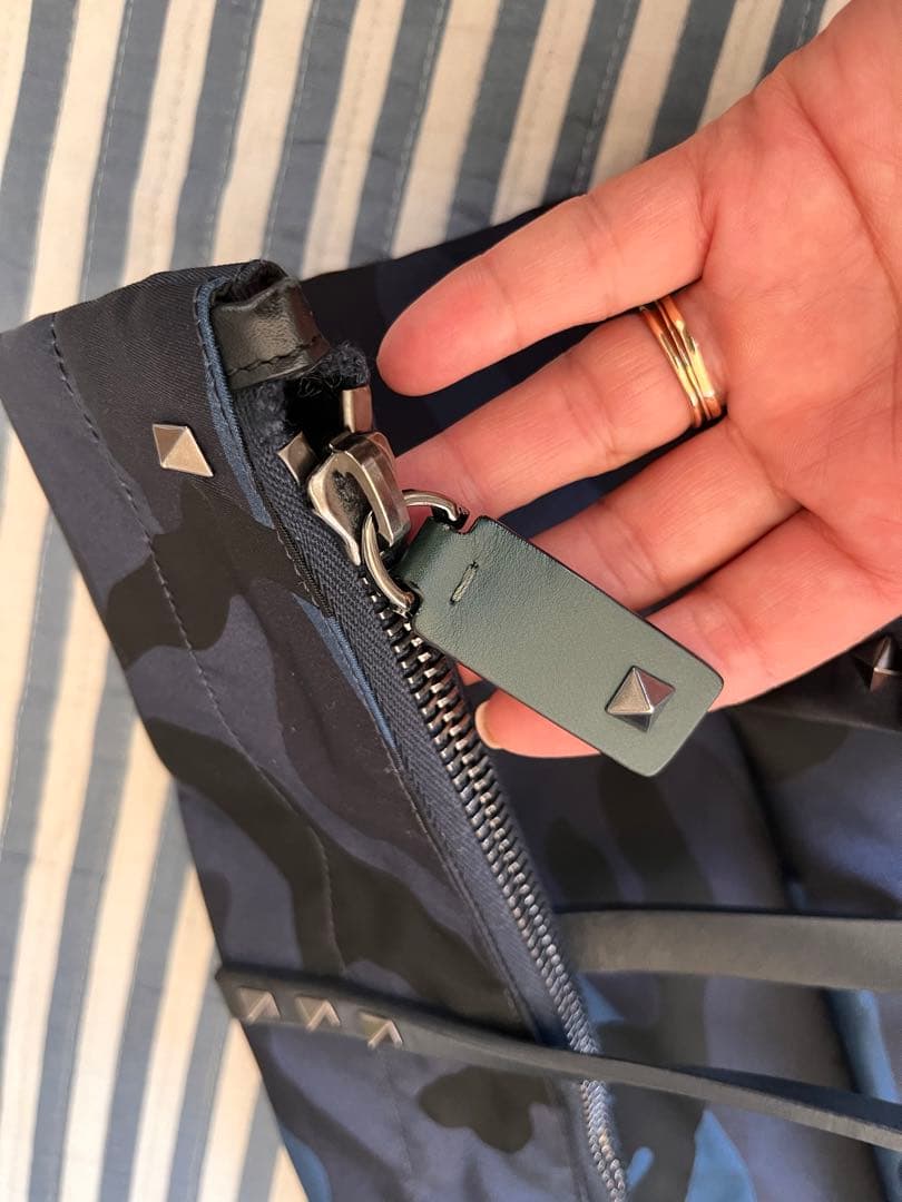 VALENTINO迷彩柄トートバッグ