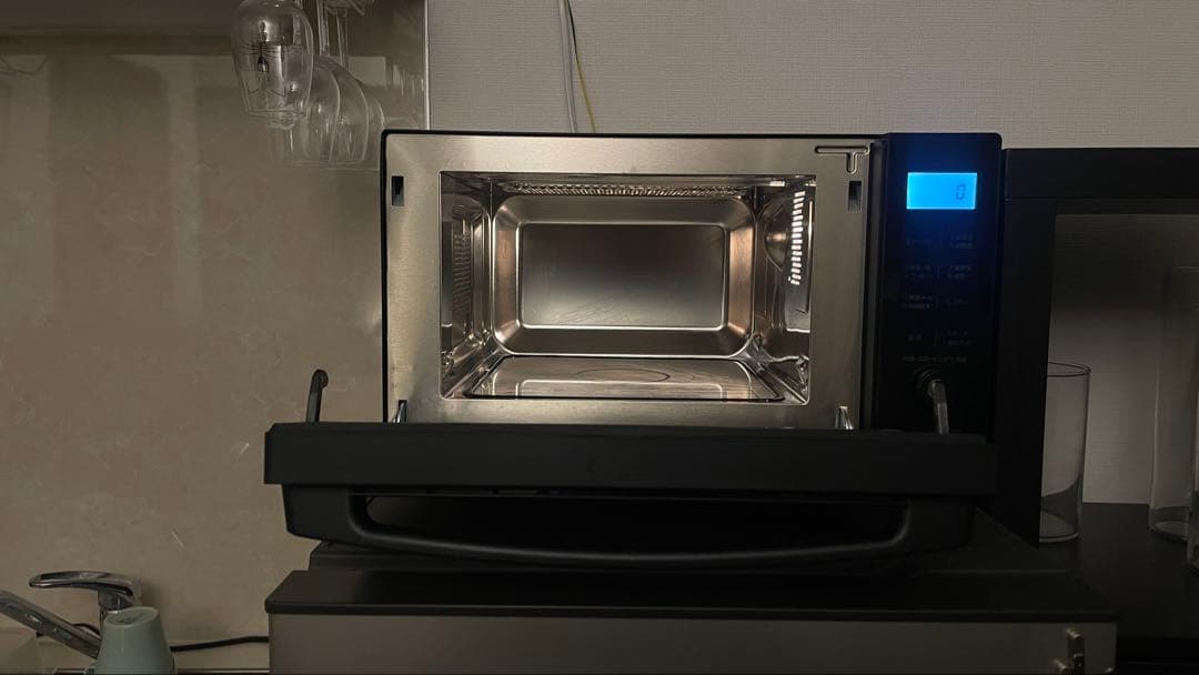 アイリスオーヤマ　オーブンレンジ　型番AMO F1811