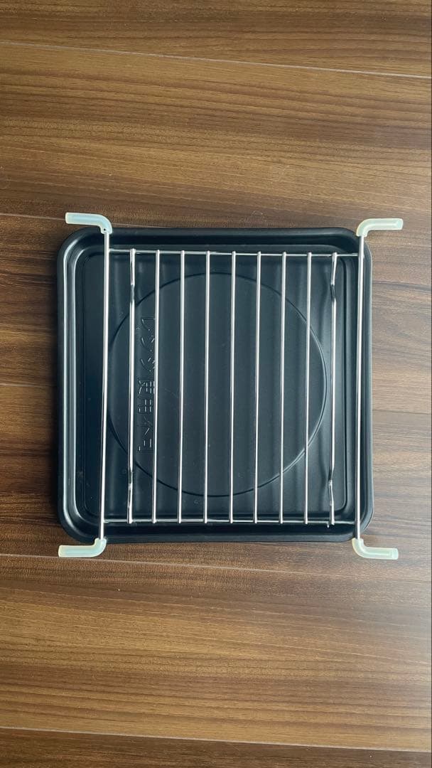 アイリスオーヤマ　オーブンレンジ　型番AMO F1811