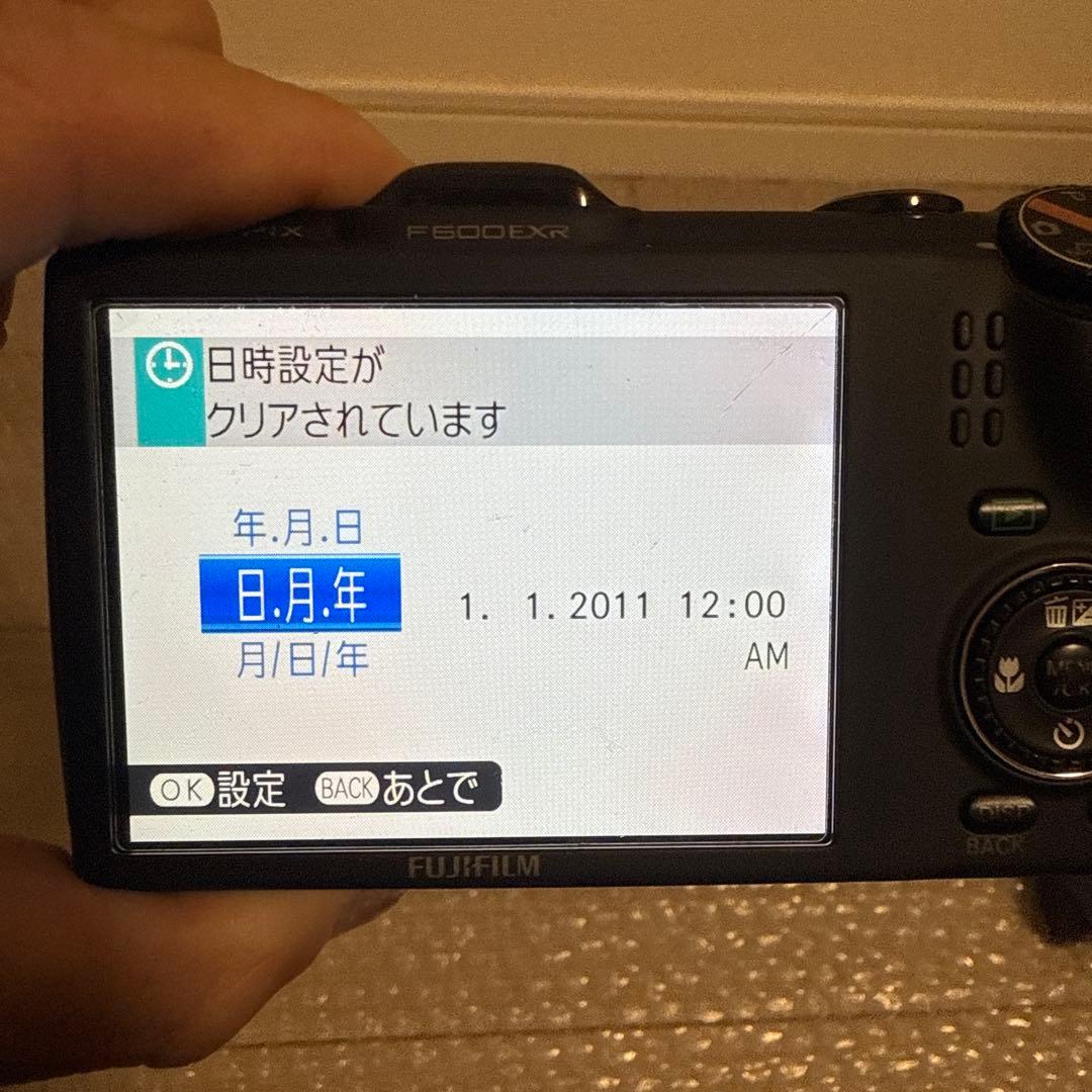 デジカメ　FUJIFILM finepix F600EXR