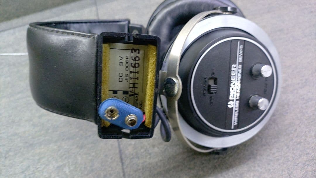 Sew-5 ワイヤレスヘッドフォン & TM-5 ラジオトランスミッター　OD7