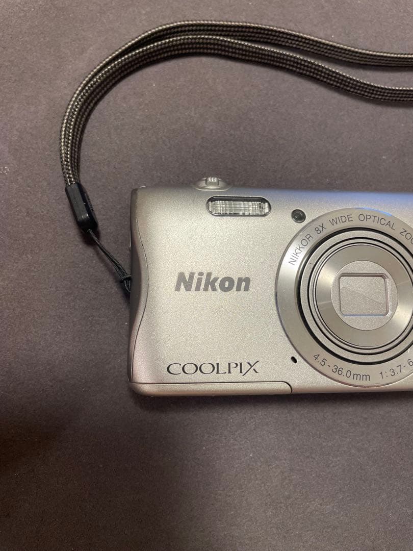 Nikon COOLPIX コンパクトデジタルカメラ　S3700【本体のみ】
