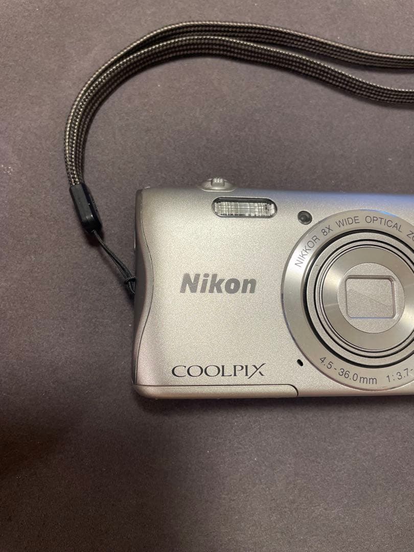 Nikon COOLPIX コンパクトデジタルカメラ　S3700【本体のみ】