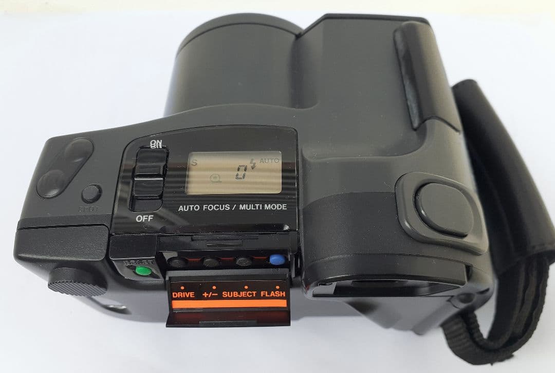 切れ者です、オリンパスのブリッジカメラ「IZM300」