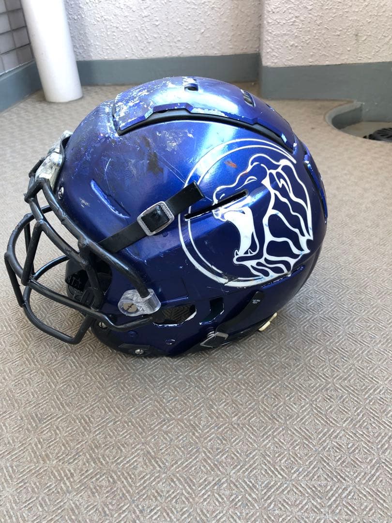 Schutt F7 ヘルメット