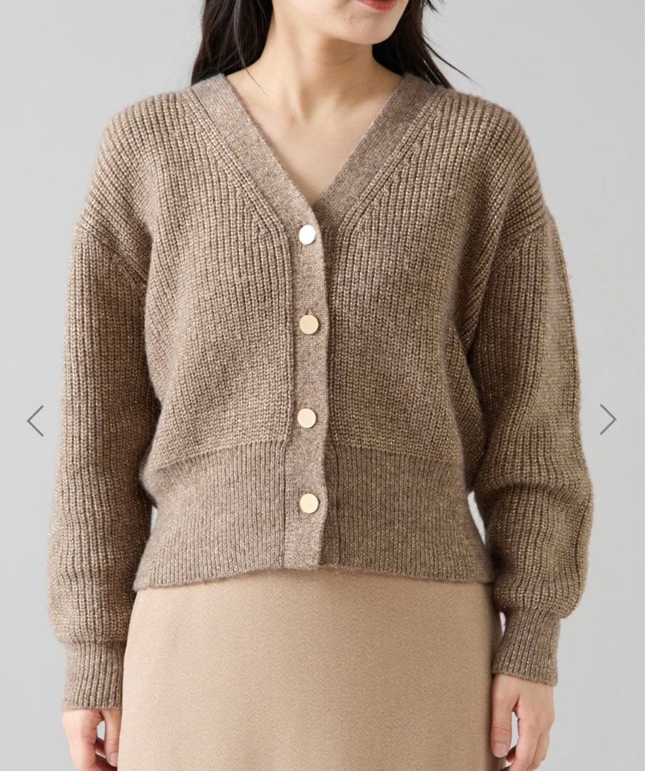 モカベージュ Vネック ボタン付きラメ入りカーディガン フリーサイズ