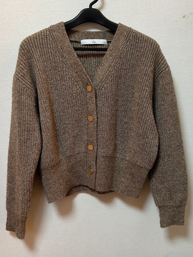 モカベージュ Vネック ボタン付きラメ入りカーディガン フリーサイズ
