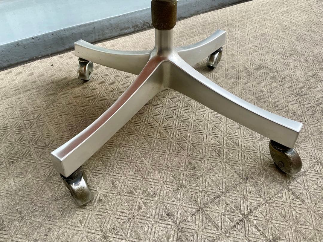 【aminato821】ビンテージ　希少　天童木工 剣持勇　カブト