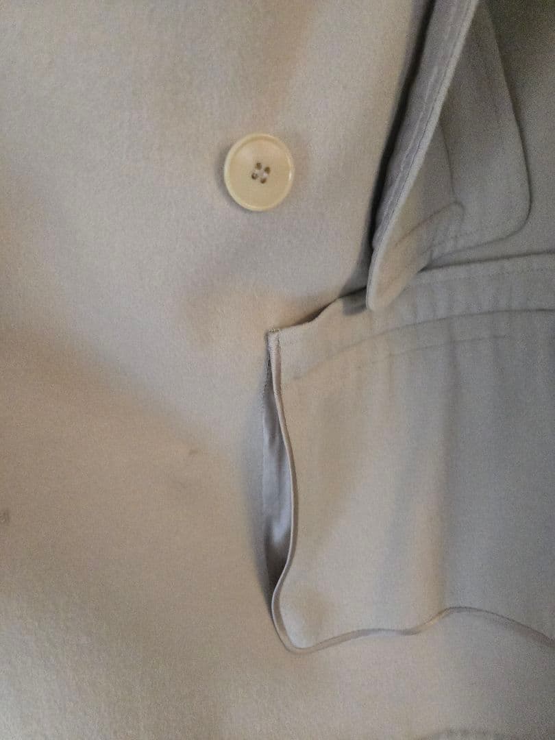 美品　お値下げしました！白タグ　手縫いラベル付きMaxMara ショートコート