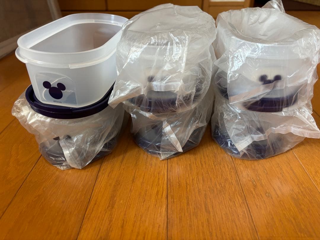 新品　タッパーウエア　ミッキーマウス楕円形 6個セット