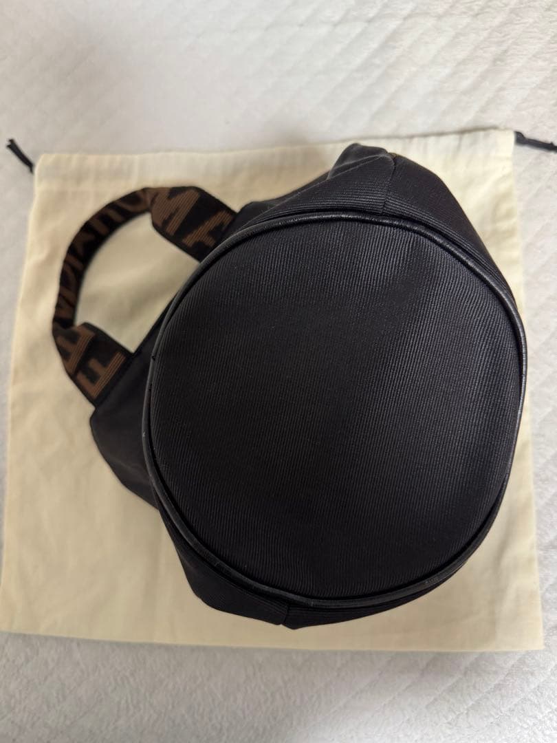 【未使用品】FENDI カバンM29 【期間限定値下げ】