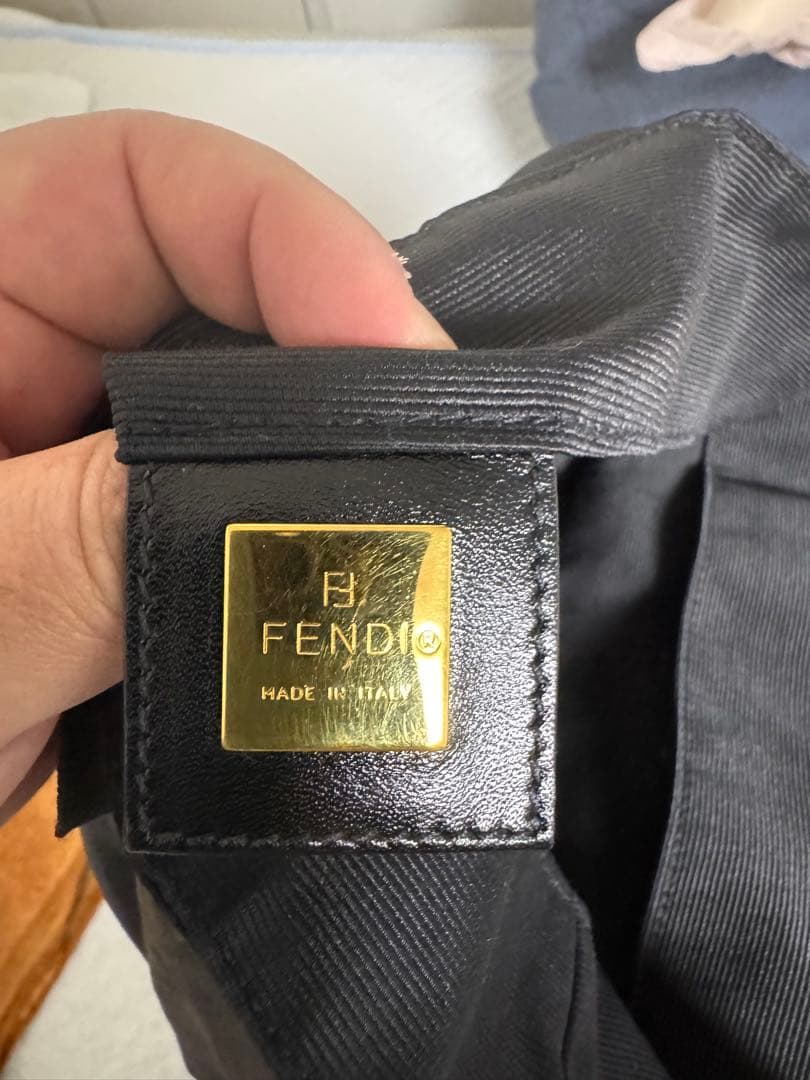 【未使用品】FENDI カバンM29 【期間限定値下げ】