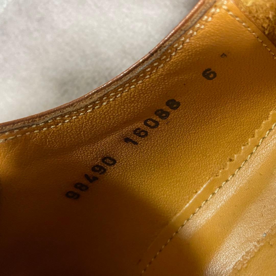 ジャランスリワヤ　98490 16088 サイズ6