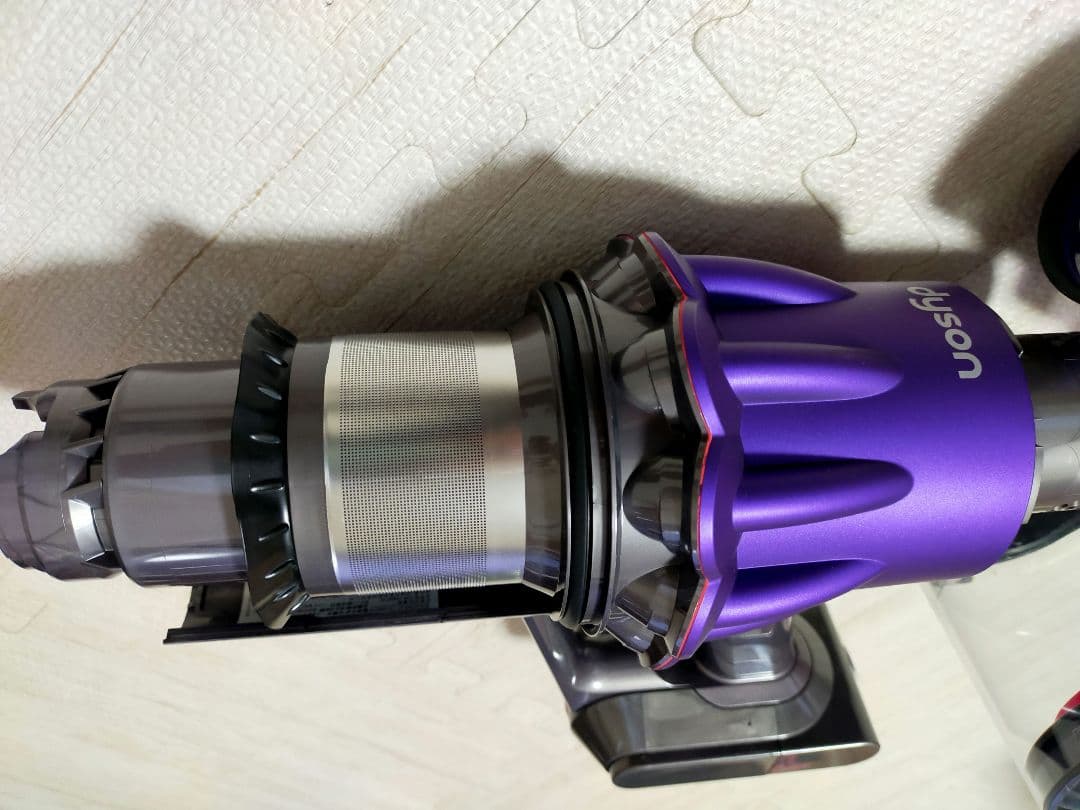 ダイソン Digital slim SV18 【分解・洗浄】壁掛ブラケット