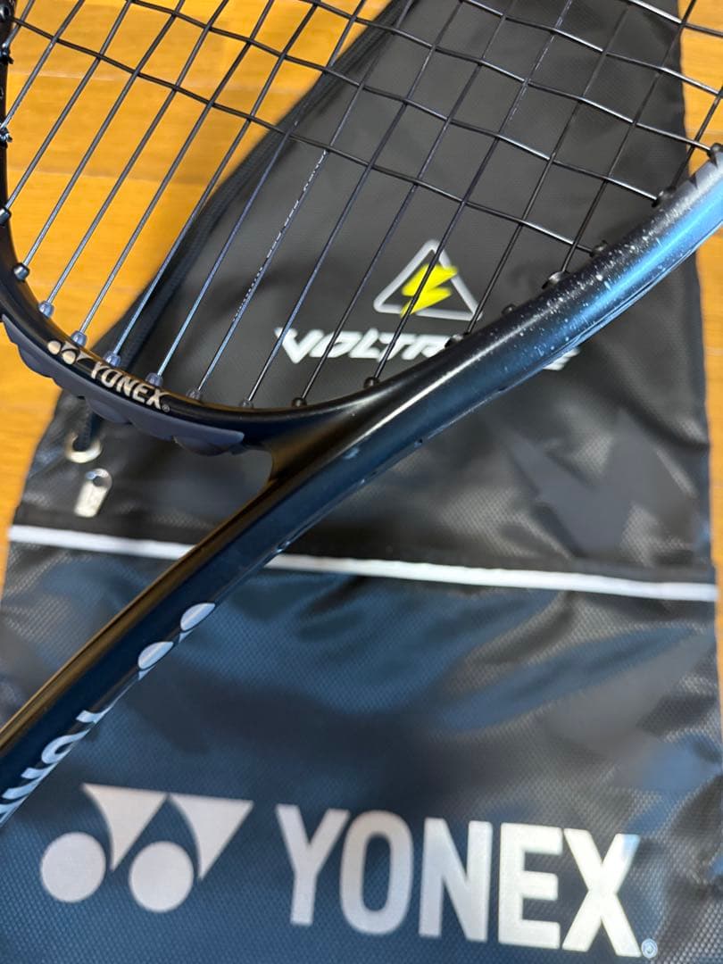 YONEX VOLTRAGE8Sボルトレイジ8S 専用ケース付