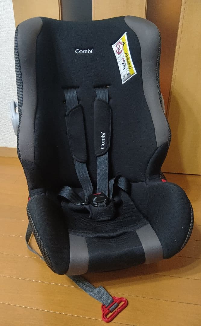 コンビ 　チャイルドジュニアシート　 ママロン　エッグショック CF