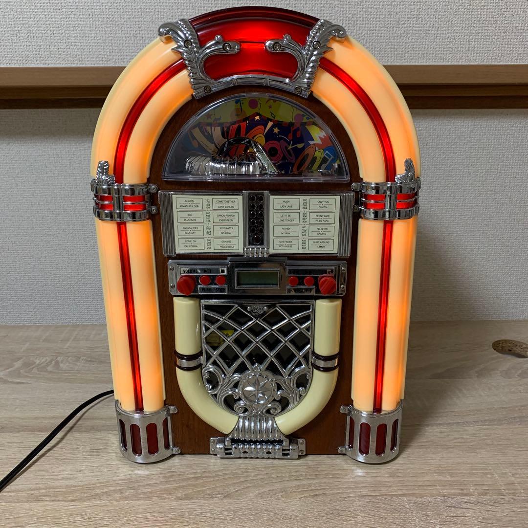 おすすめ品 レトロジュークボックスラジオ付き CDプレーヤー(動作品)美品CD付