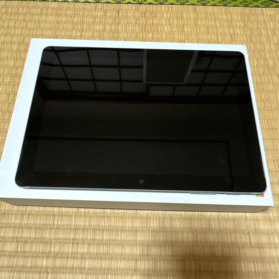 Microsoft Surface Go 本体 + キーボード