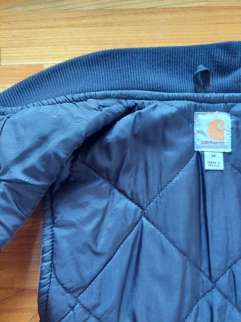 カーハート　ダックベスト　メキシコ製　カラー:ブラック　サイズ:M