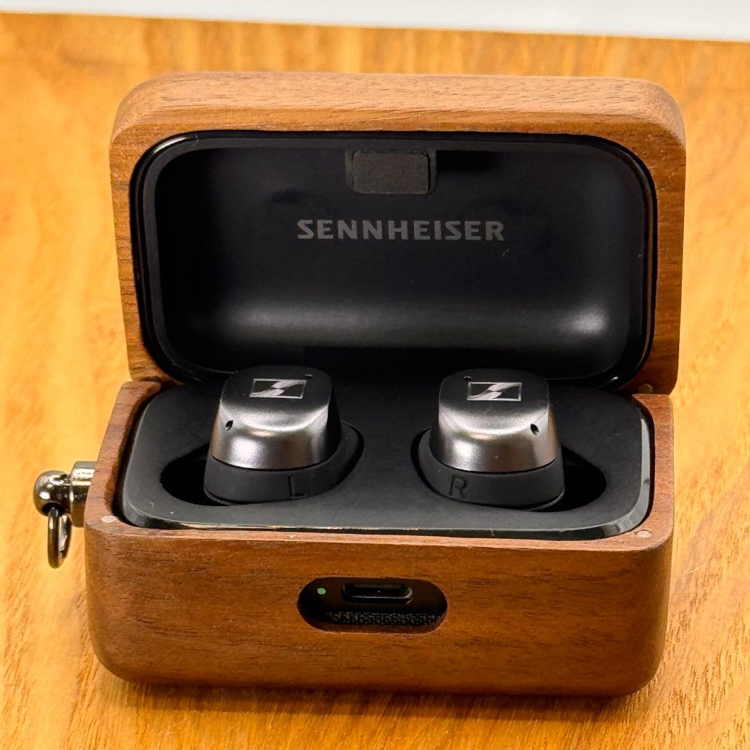 <おまけでCaseお付け> MOMENTUM True Wireless 4