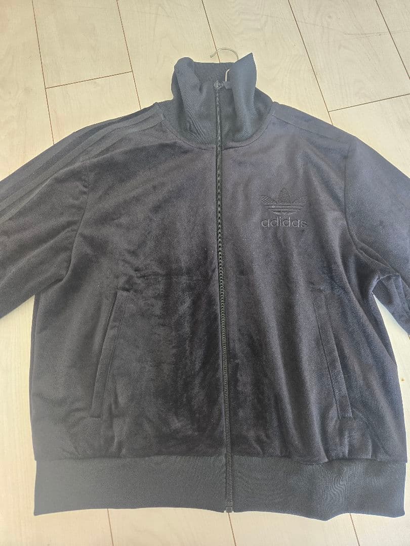 【なお】アディカラーベロアトラックトップ