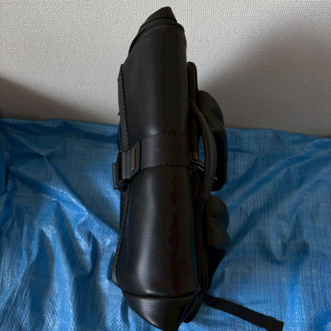 TUMI トゥミ ロールトップ レザー リュック ビジネスリュック