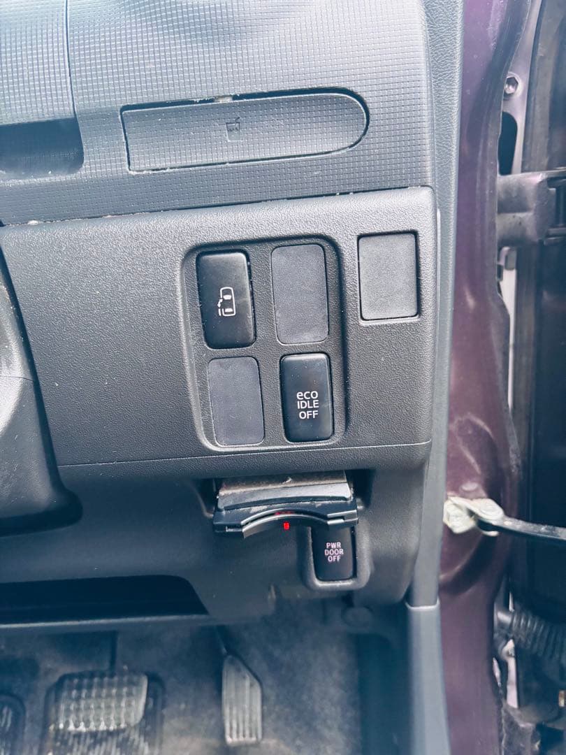 ダイハツタント　カスタム　4WD 平成25年式