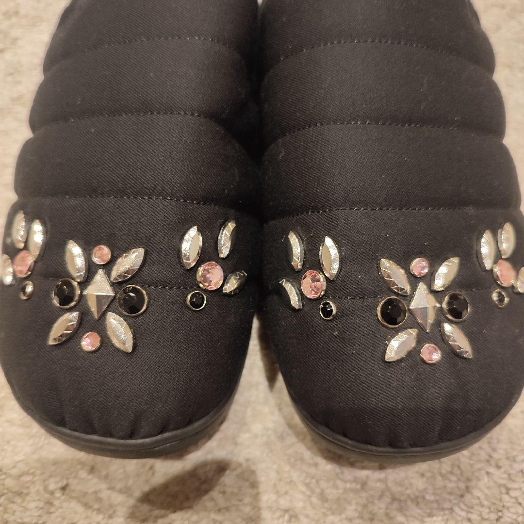 新品MASU \"MASU X SUBU STUDS SANDAL\" 冬用サンダル