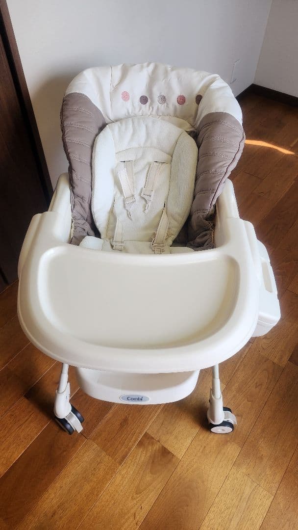 【美品】コンビ ネムリラ AUTO SWING オートスウィング Combi