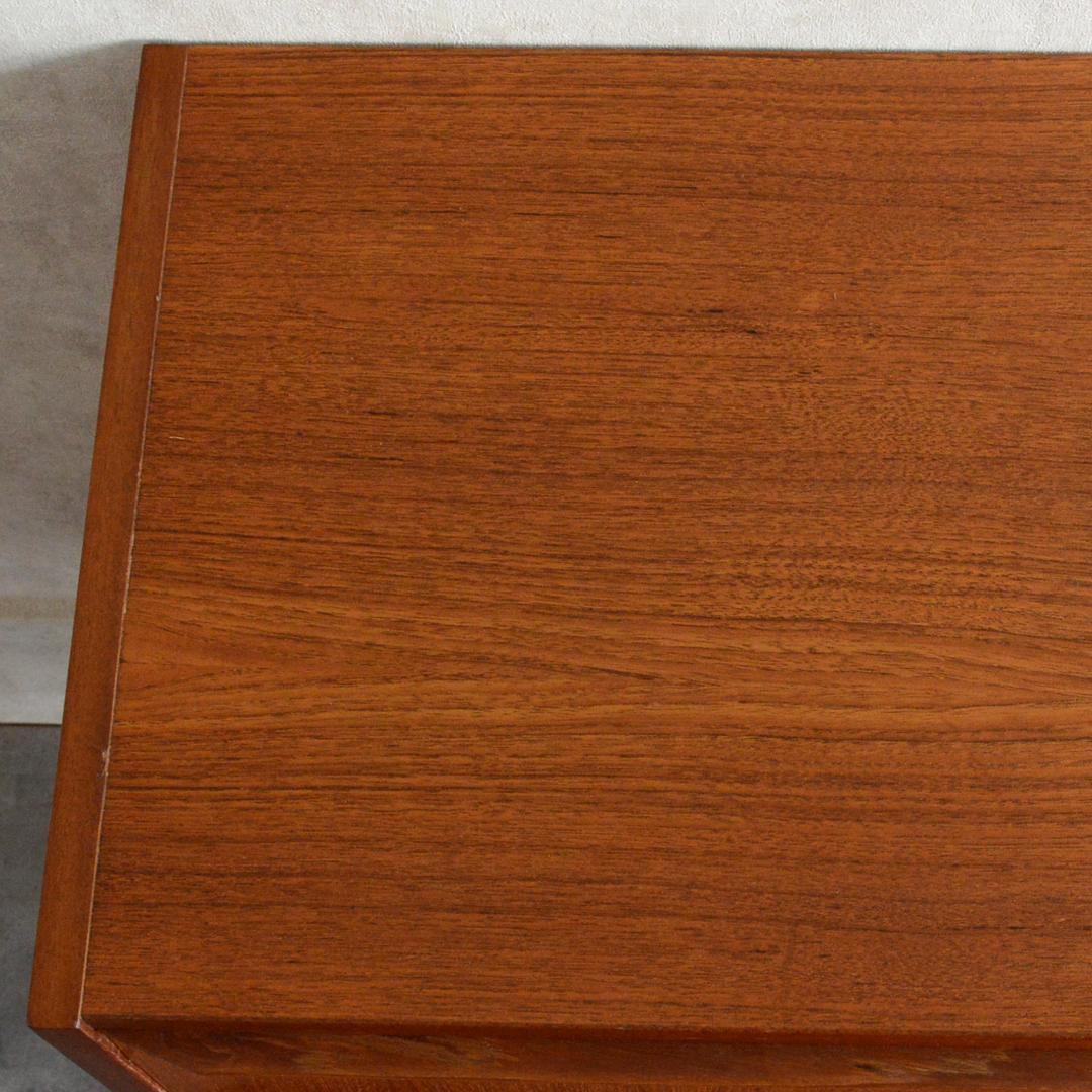 デンマーク 北欧ヴィンテージ チーク ４段 チェスト 洋タンス 北欧家具