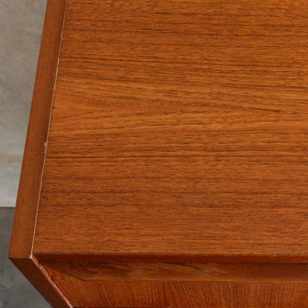 デンマーク 北欧ヴィンテージ チーク ４段 チェスト 洋タンス 北欧家具