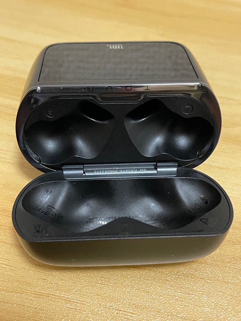 JBL OUR PRO 3 ワイヤレスイヤホンケース