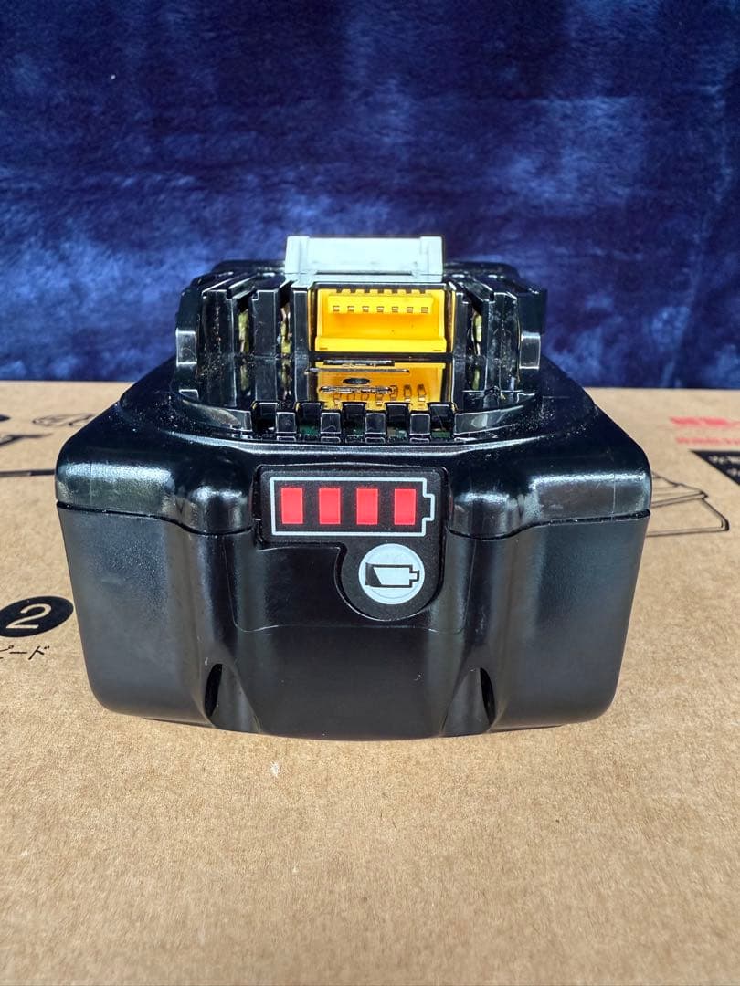 マキタ充電式洗浄機　MHW180DZ 新品未使用、おまけ付