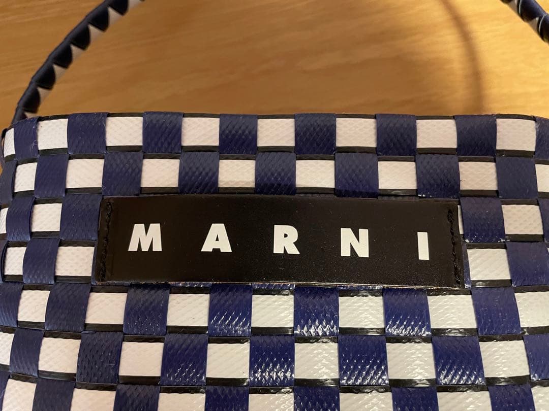 マルニ カゴバッグ ブルー