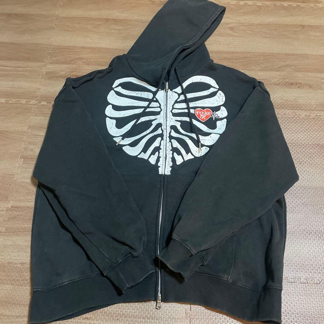 TREASURE パーカー Mサイズ