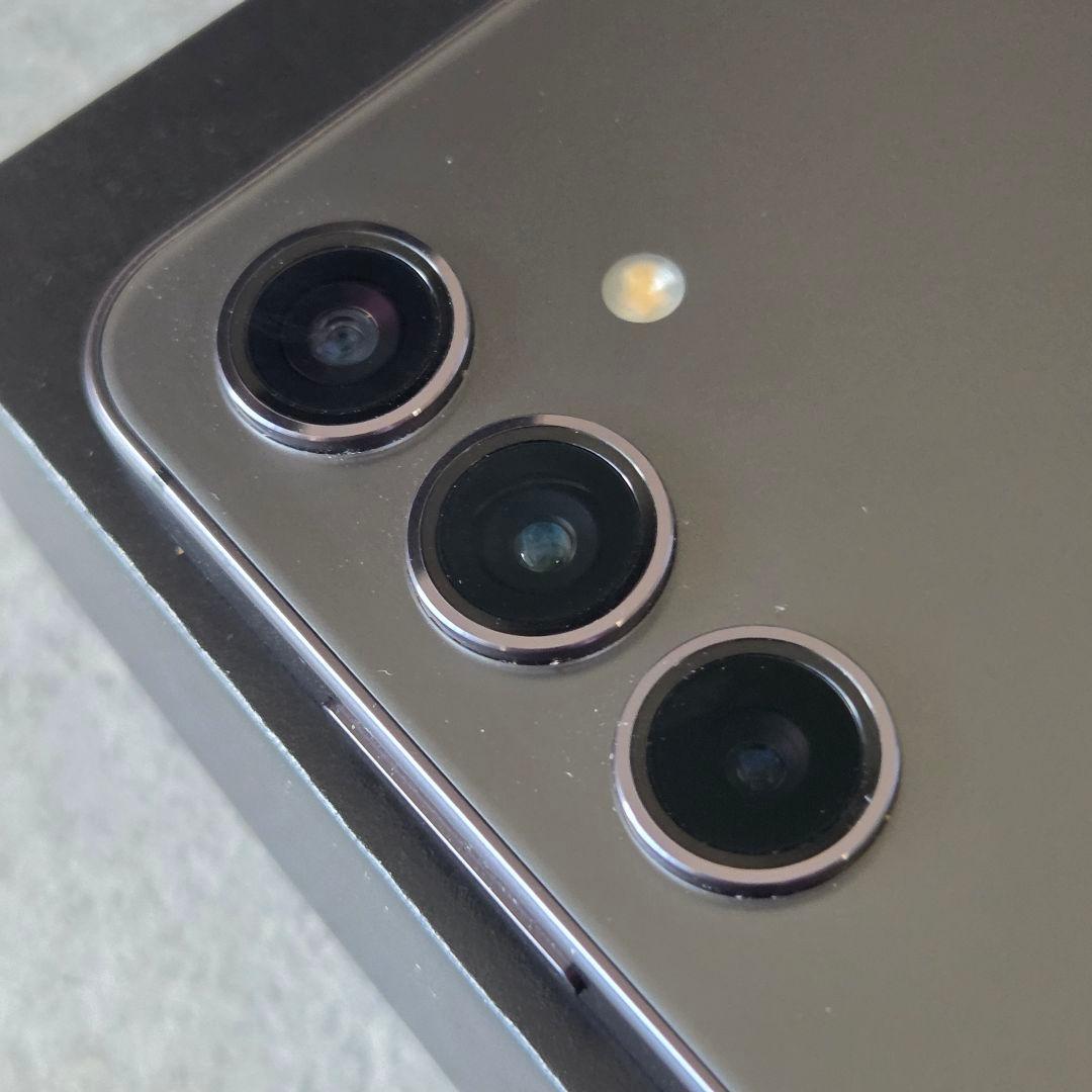 美品　おまけ付き Galaxy S24 オニキス ブラック ドコモ SIMフリー