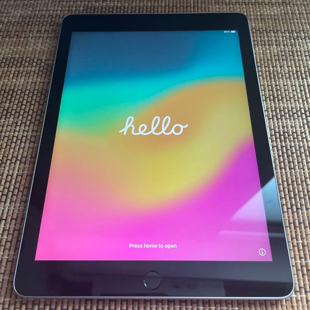 Apple iPad 第6世代 本体