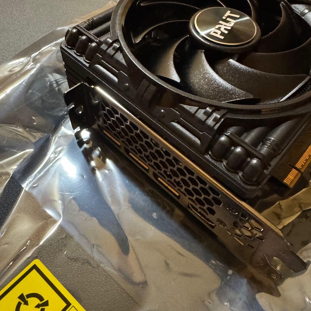 グラフィックボード・グラボ・ビデオカード Palit GeForce RTX 5070 Ti GamingPro V1