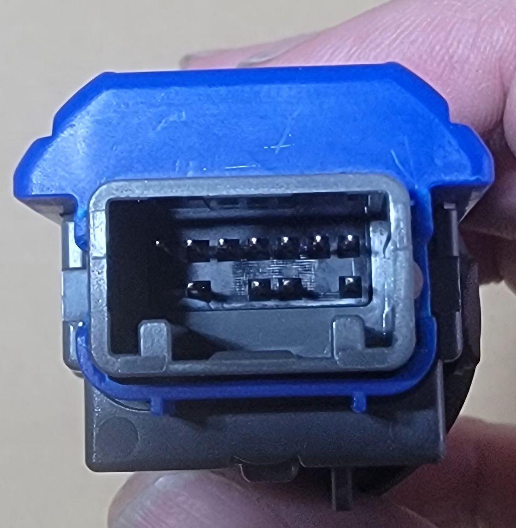 30プリウス G's スタートボタン 11ピン レインボーLED打ち替え 美品