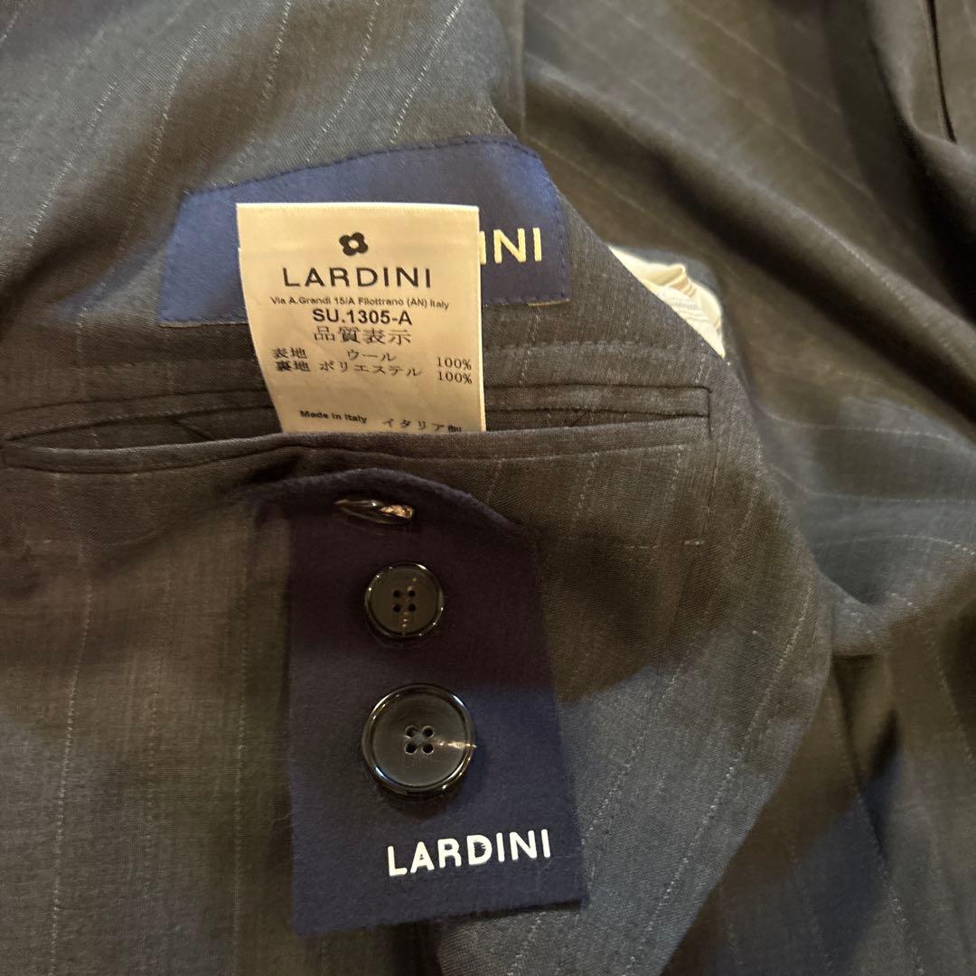LARDINI ダブルブレストスーツ グレー ピンストライプ