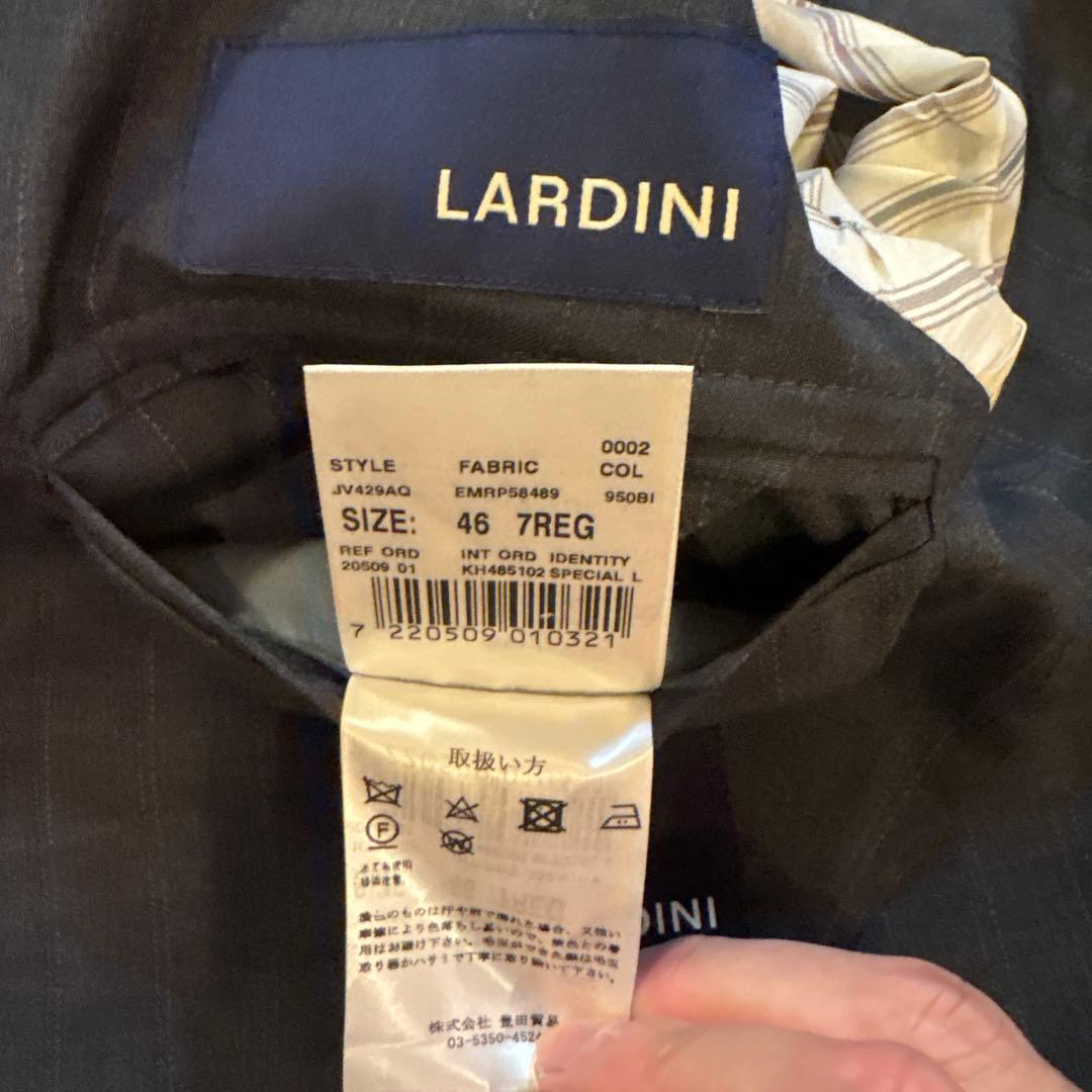 LARDINI ダブルブレストスーツ グレー ピンストライプ