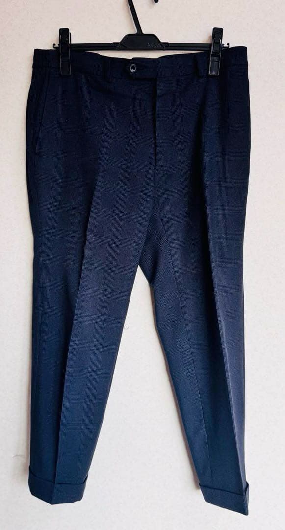 【極美品・完売色】スーツセレクト 4S 3ピース　高機能　スーツ AB5 通年可