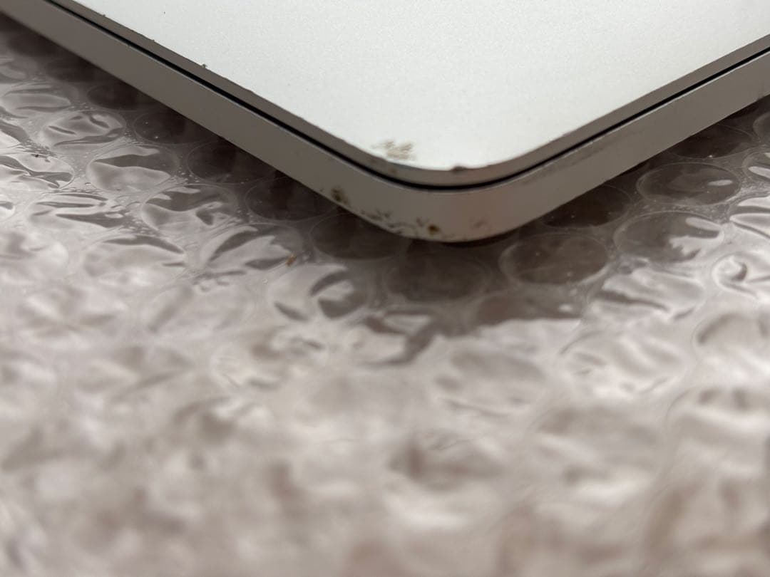 MacBook Pro 13インチ　A1708 128GB Retina